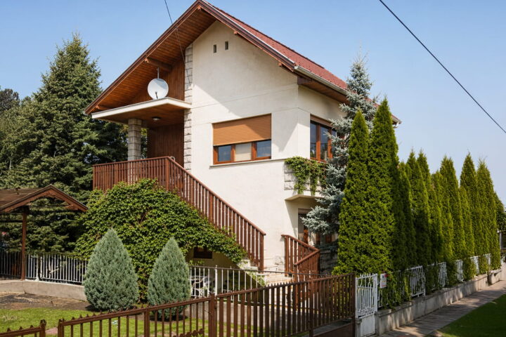 Szarkaláb Apartman